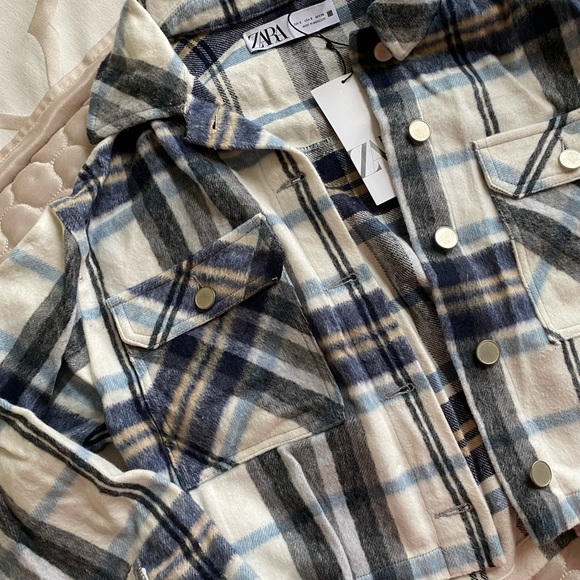 Zara Cropped Flannel - Picture 5 of 5